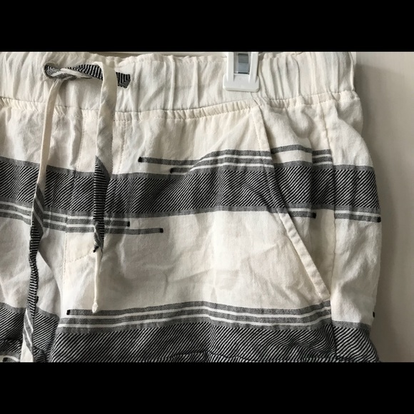 Lou & Grey striped shorts (LOFT) - Picture 2 of 2